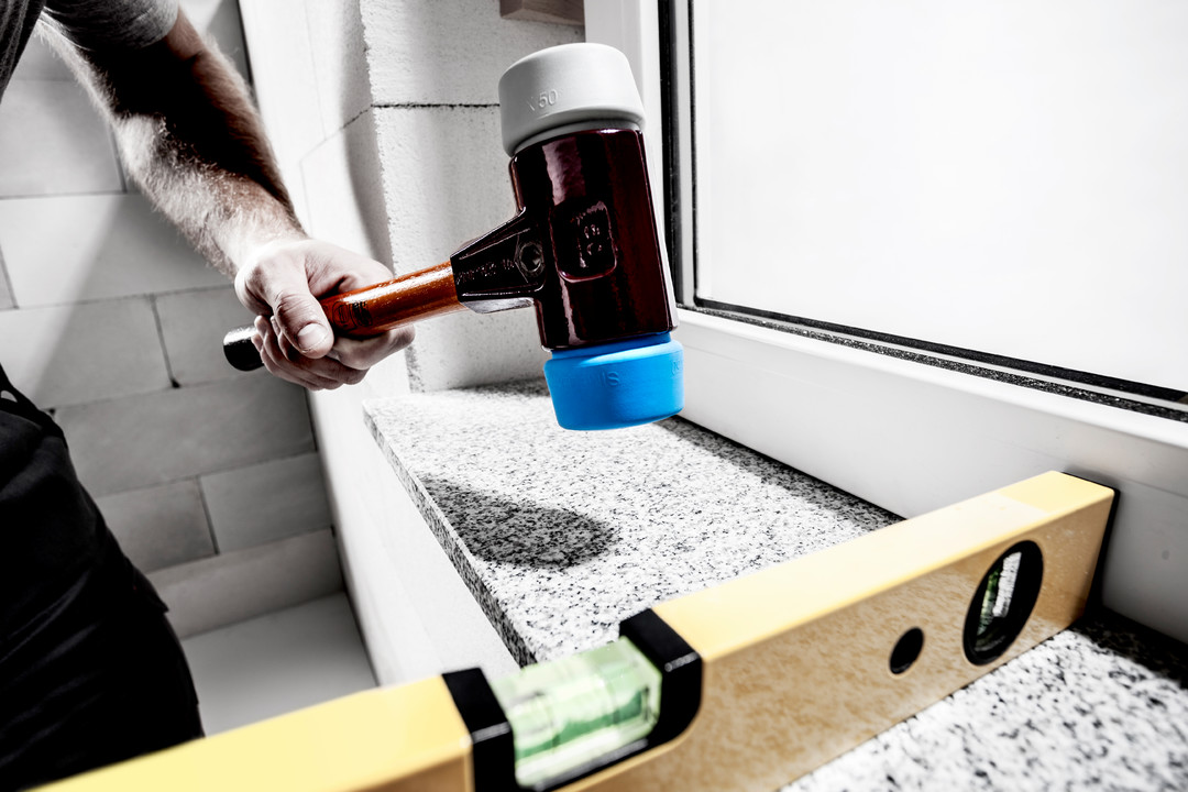 SIMPLEX-Schonhammer, TPE-soft / TPE-mid; mit Tempergussgehäuse und hochwertigem Holzstiel | D=30 mm | 3013.030 Młotek SIMPLEX z miękkim obuchem, TPE-miękki / TPE-średni; z obudową z żeliwa ciągliwego i wysokiej jakości drewnianym trzonkiem | D=80 mm | 3013.080
