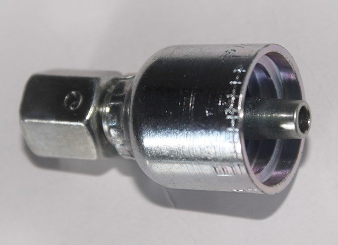 PARKER Pressnippel Pressfitting Fitting metrisch DKOL M12x1.5 (6L) 1CA48-6-4