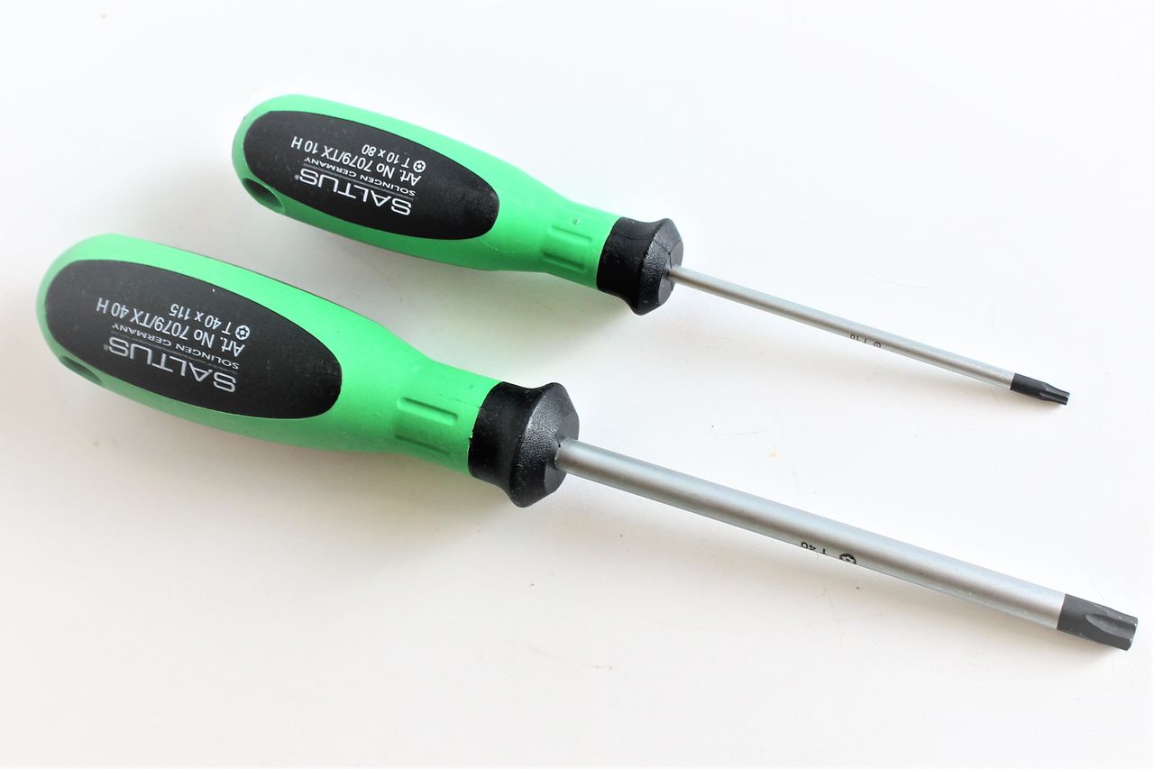 Zestaw wkrętaków SALTUS Torx 2 szt. 7079 Profesjonalny zestaw wkrętaków Inside Torx