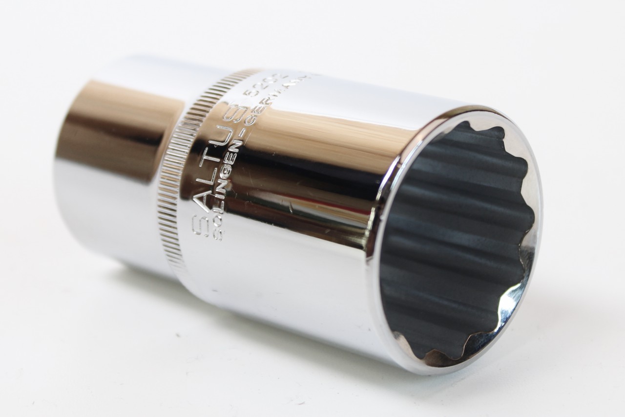 SALTUS Klucz nasadowy 1/2" 32 mm z podwójną nakrętką sześciokątną CV długi Niemcy SALTUS Klucz nasadowy 1/2" 32 mm z podwójną nakrętką sześciokątną CV długi Niemcy