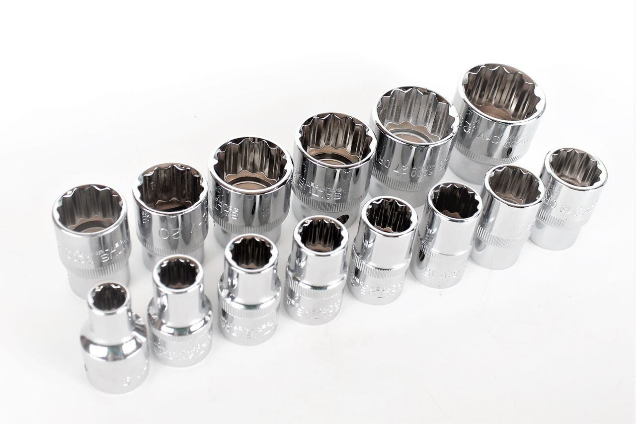 SALTUS Zestaw kluczy nasadowych 14 szt 1/2" Narzędzia 5200