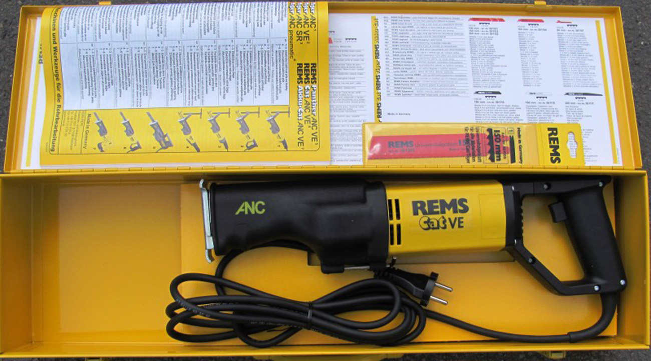 REMS Universal-Säbelsäge Cat ANC VE 560040 Reciprosäge Säge Tigersäge im Koffer REMS Universal-Säbelsäge Cat ANC VE 560040 Reciprosäge Säge Tigersäge im Koffer