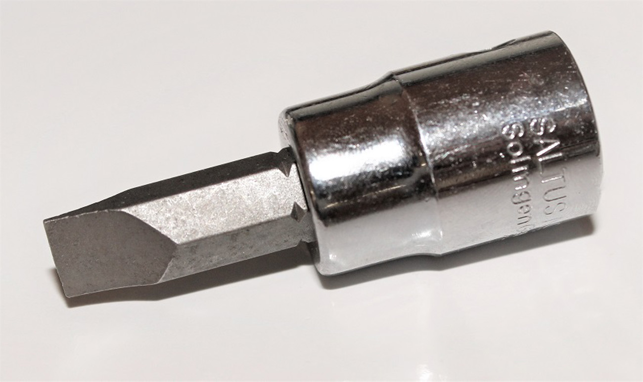 SALTUS 3/8" bit insert 8 mm 5130 gniazdo nakrętka rowkowa napęd kwadratowy