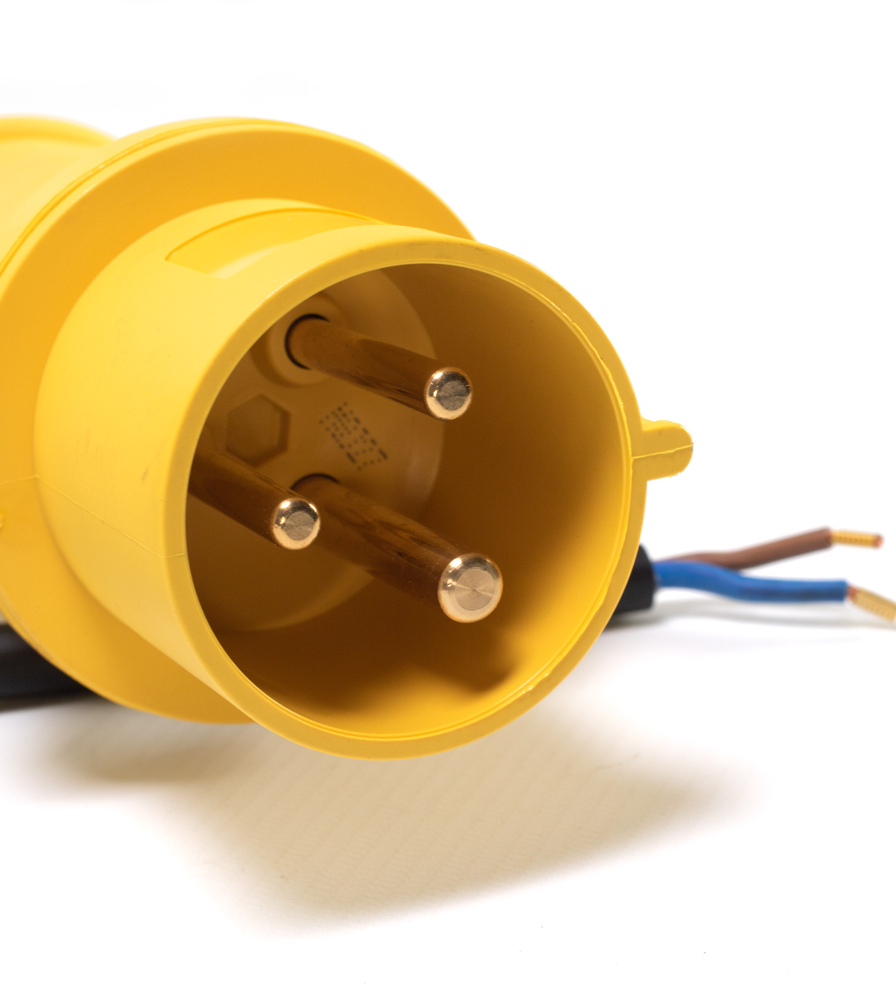 Wtyczka CEE 32A 110/130V, 3-stykowa 4h H07RN-F 2x2,5mm²