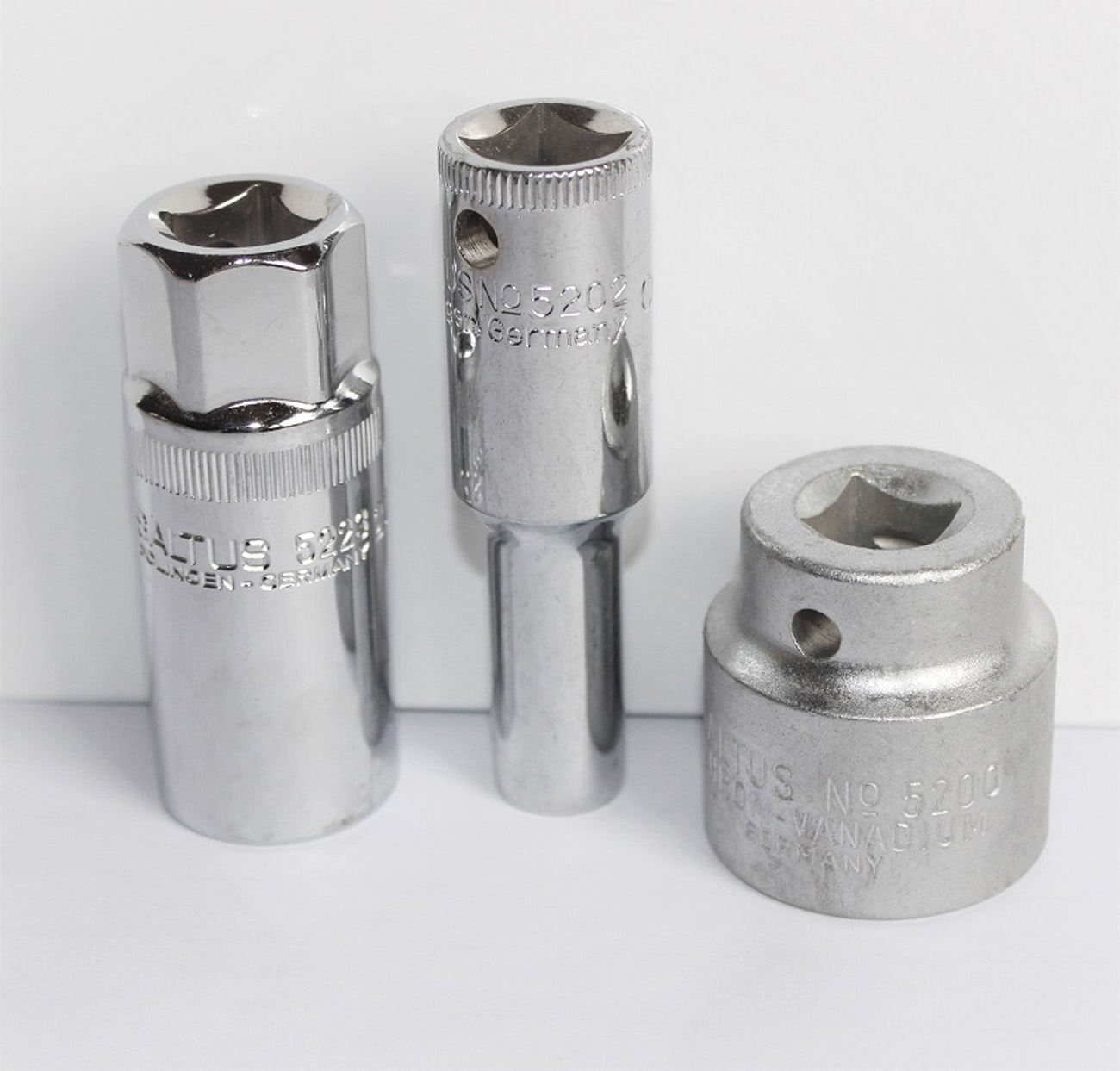 Zestaw nakrętek SALTUS Socket 1/2" 10 i 20,8 i 28 mm